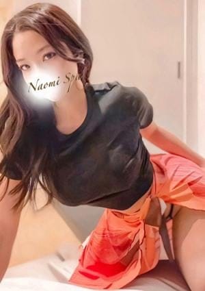 NAOMI セラピスト 月　みおん
