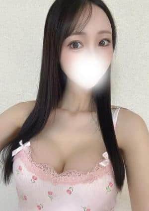 ヒトミ