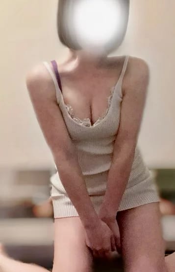 scrape_url:https://img.estama.jp/shop_data/00000045476/cast/sub/357x556/e63ec_20260315115612.jpg?f=webp