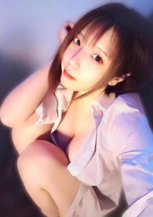 裕乃おとは