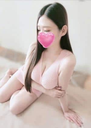 Mrs YOLU SPA セラピスト 黒川すみれ
