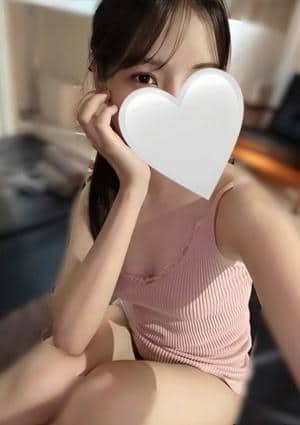 綾瀬れな