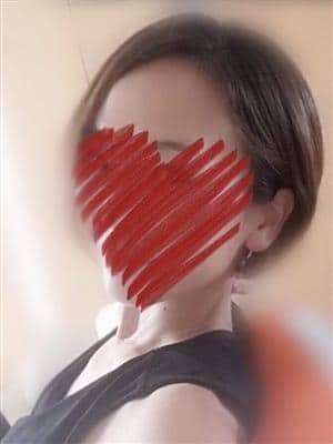 ソフトクリーム セラピスト なこ