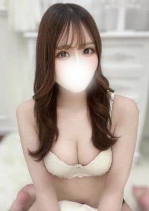 月野 ひなみ