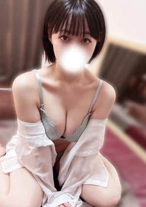 櫻井まひろ