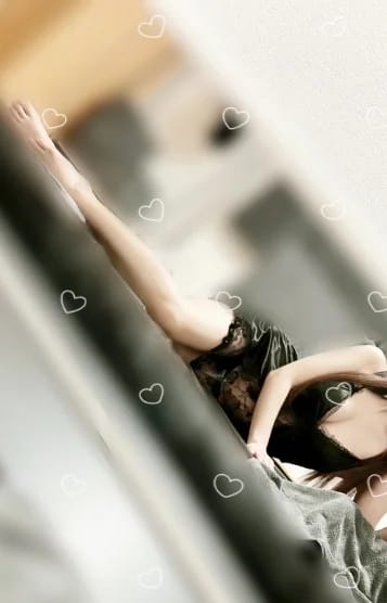 scrape_url:https://img.estama.jp/shop_data/00000031936/cast/sub/357x556/cuoif_20250526182339.jpg?f=webp