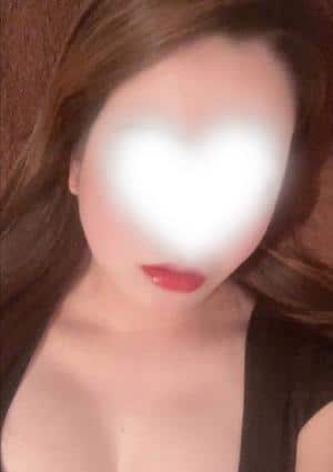 真白えれな