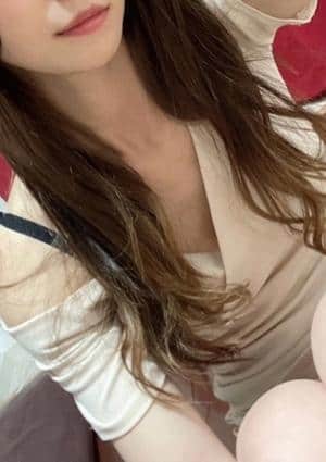 華咲　れみ