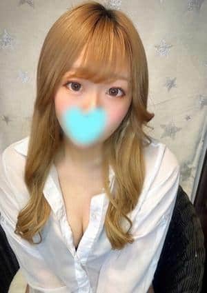 芦名なぎ