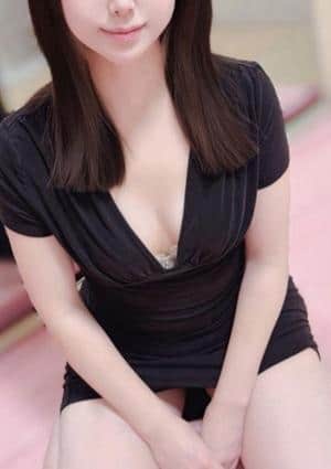 板野ゆな