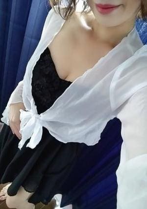 綾乃