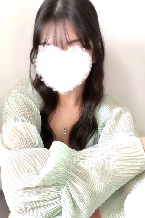 scrape_url:https://esthe-dulcis.com/images_staff/236/101815500510.jpeg