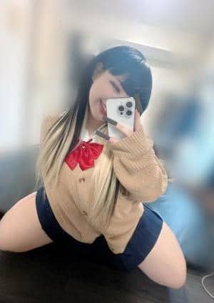 トロワリアン セラピスト れな