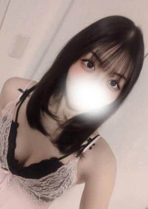 なるみや　なな