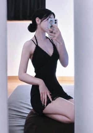 きぃ