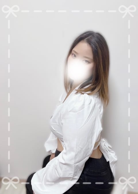 若月 かな