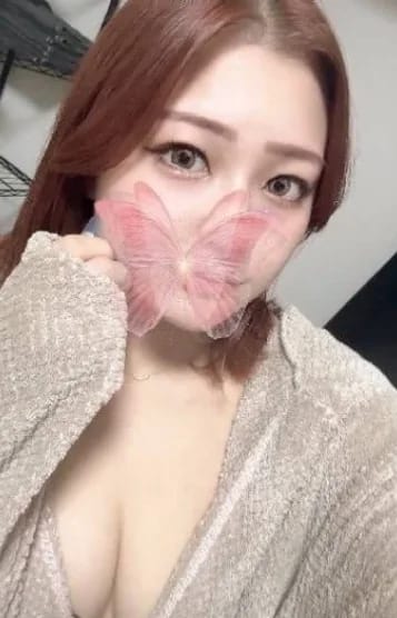 scrape_url:https://img.estama.jp/shop_data/00000040892/cast/sub/357x556/img_5210z_20250927160132.jpg?f=webp