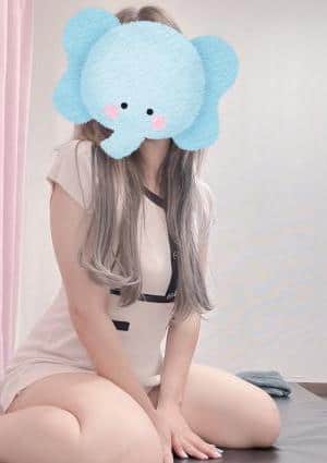 芹沢まや