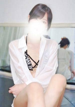 白木ひとみ