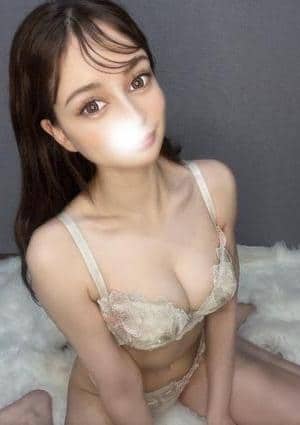 栗山　かれん
