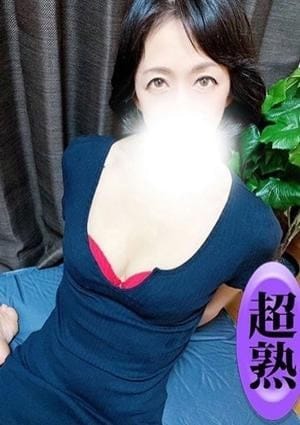 美魔女エステ セラピスト 由井ななえ