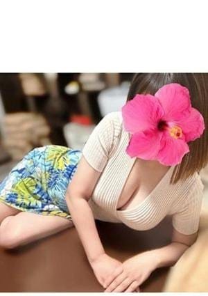 高良ゆあ
