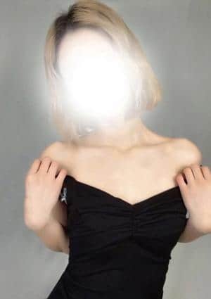AROMA Queen セラピスト りお