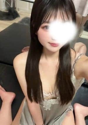 GOLD CROWN 藤沢ルーム セラピスト みいさ