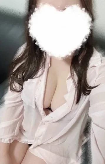 scrape_url:https://img.estama.jp/shop_data/00000040892/cast/sub/357x556/img_7atfe_20250727145253.jpg?f=webp