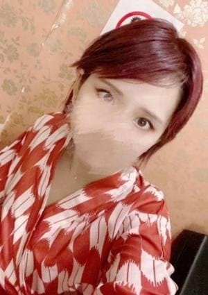 CAMERON（キャメロン） セラピスト みみ