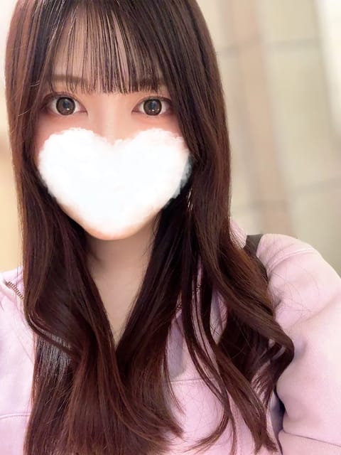scrape_url:https://esthe-angeaile.com/images_staff/21/040617565145_0.jpeg