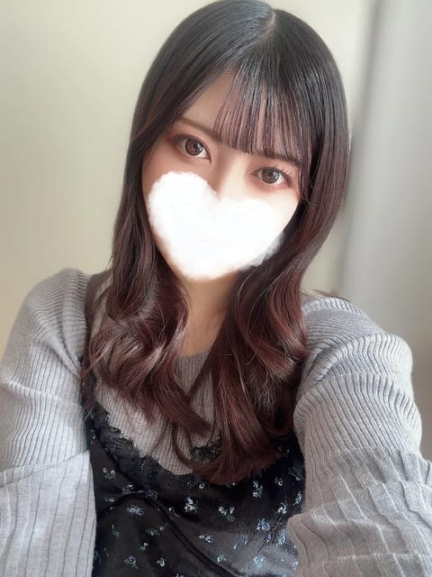 scrape_url:https://esthe-angeaile.com/images_staff/21/040617565178_1.jpeg