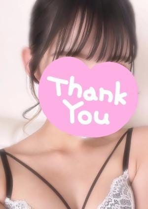 椿　えま