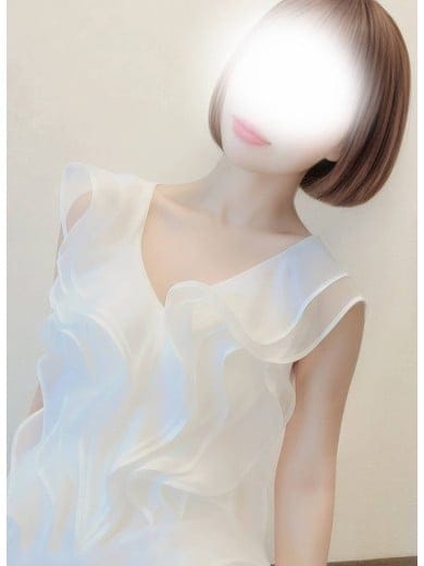 scrape_url:https://www.grandmrs.com/prof/8/05.jpg?t=1779932140