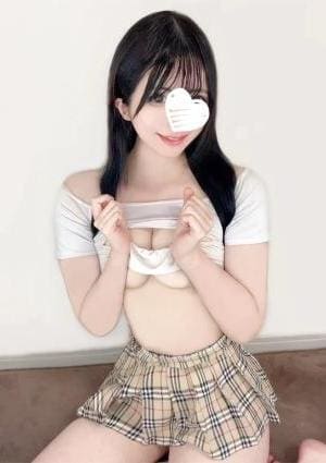 長澤 ひなの
