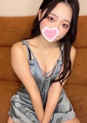 ゆりな