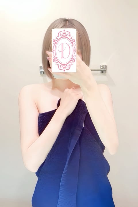 scrape_url:https://esthe-dulcis.com/images_staff/238/110921431159.jpeg