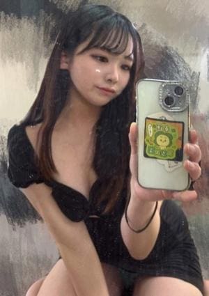 ANESSA大阪 セラピスト まな