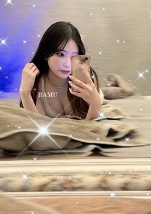 水無月らむ