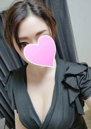 安達せな