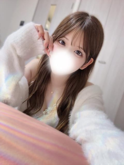 scrape_url:https://lumitia-aroma.men-este.net/data/staff/28/stf_6918a759a1cc2.jpg