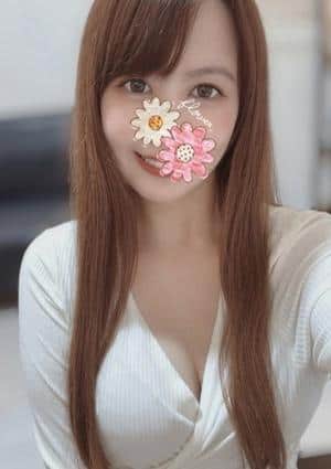 美波ここ