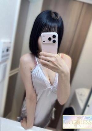 ゆりな
