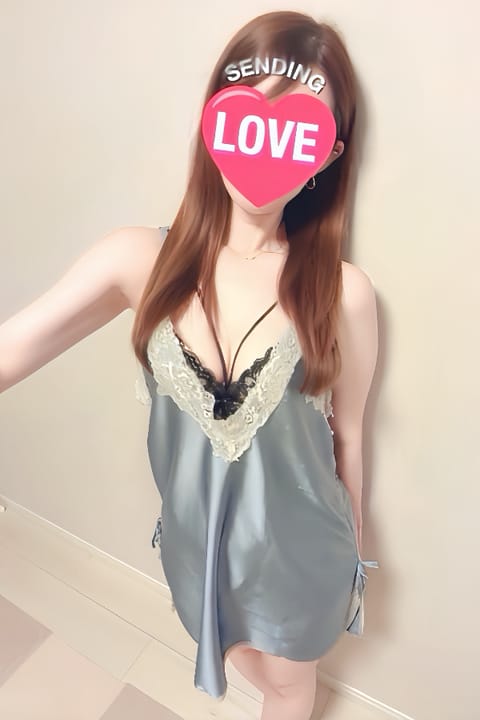 scrape_url:https://esthe-dulcis.com/images_staff/237/121714334558.jpeg