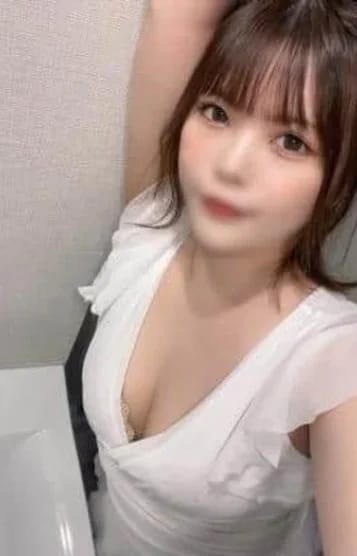 scrape_url:https://img.estama.jp/shop_data/00000040892/cast/sub/357x556/img_8q4s9_20250727145052.jpg?f=webp