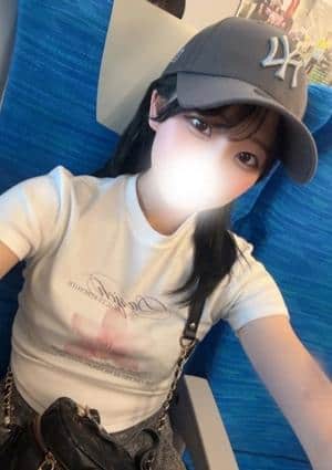 GOLD CROWN 藤沢ルーム セラピスト みお