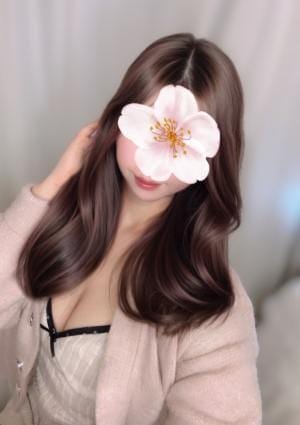 エステティシャンの彼女 セラピスト しおん