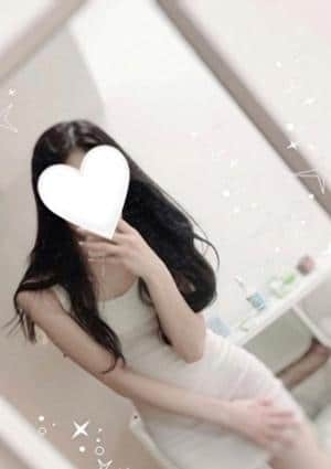 Pure White（ピュアホワイト） セラピスト 山下 美麗