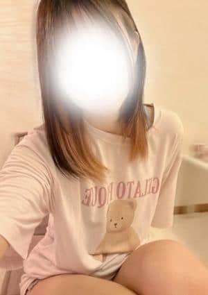 Aroma Pinky セラピスト えま