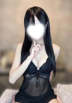 逢坂ゆら